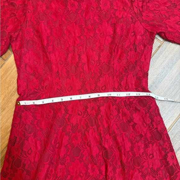💜 2/$15 Little Red Dress long sleeves - Picture 4 of 10